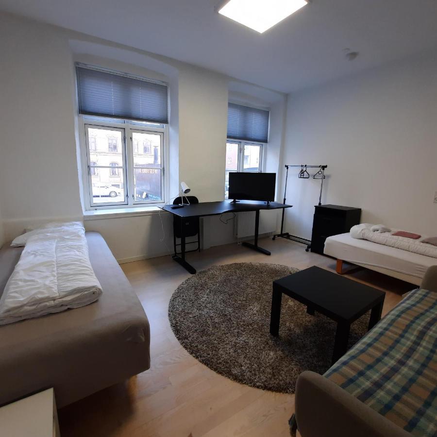 Private Room In A Shared Apartment أودنسه الغرفة الصورة