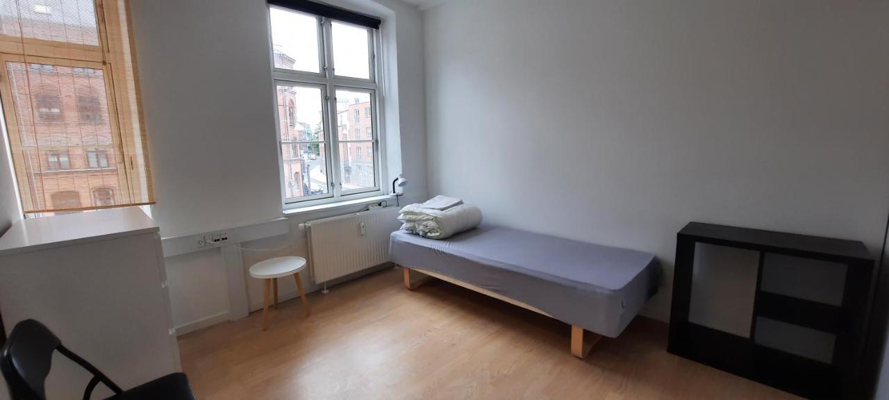 Private Room In A Shared Apartment أودنسه المظهر الخارجي الصورة